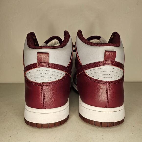 Nike Dunk High Retro Team Red White DD1399-600 Size 9.5 Men’s Sneakers - Picture 2 of 7